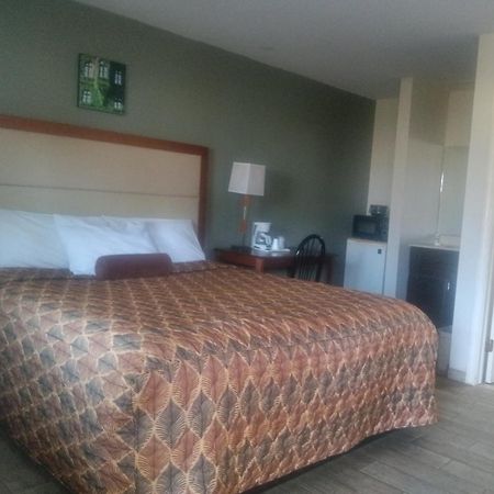 Maple Leaf Motel New Milford Dış mekan fotoğraf