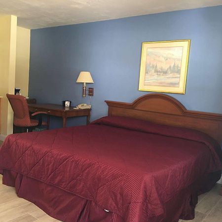 Maple Leaf Motel New Milford Dış mekan fotoğraf